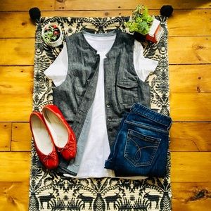 EUC Rag & Bone Gray Chambray Vest. Size Large.